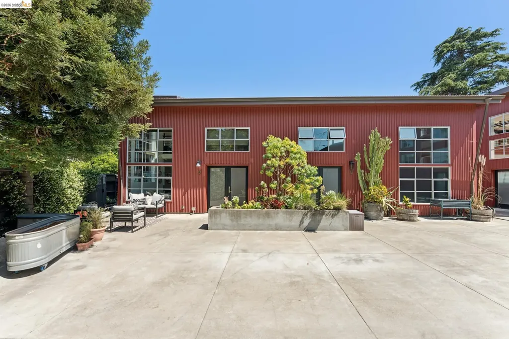 829 21st Street Oakland CA 94607