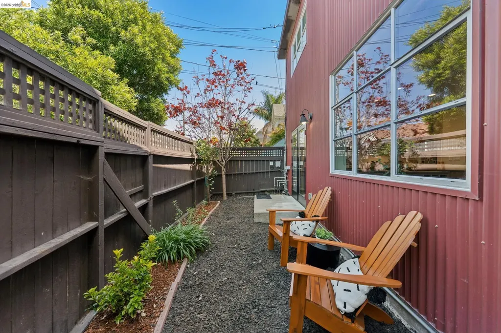 829 21st Street Oakland CA 94607