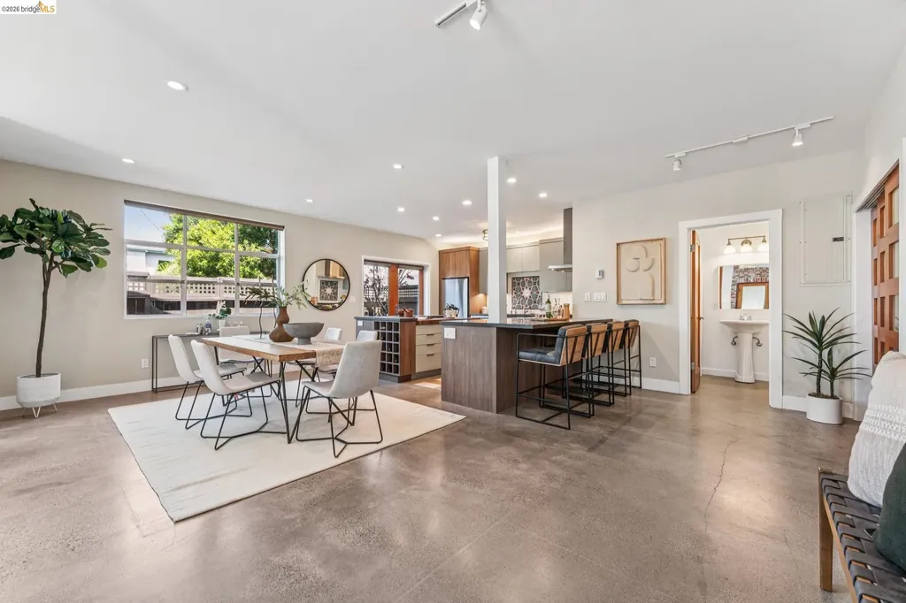 829 21st Street Oakland CA 94607