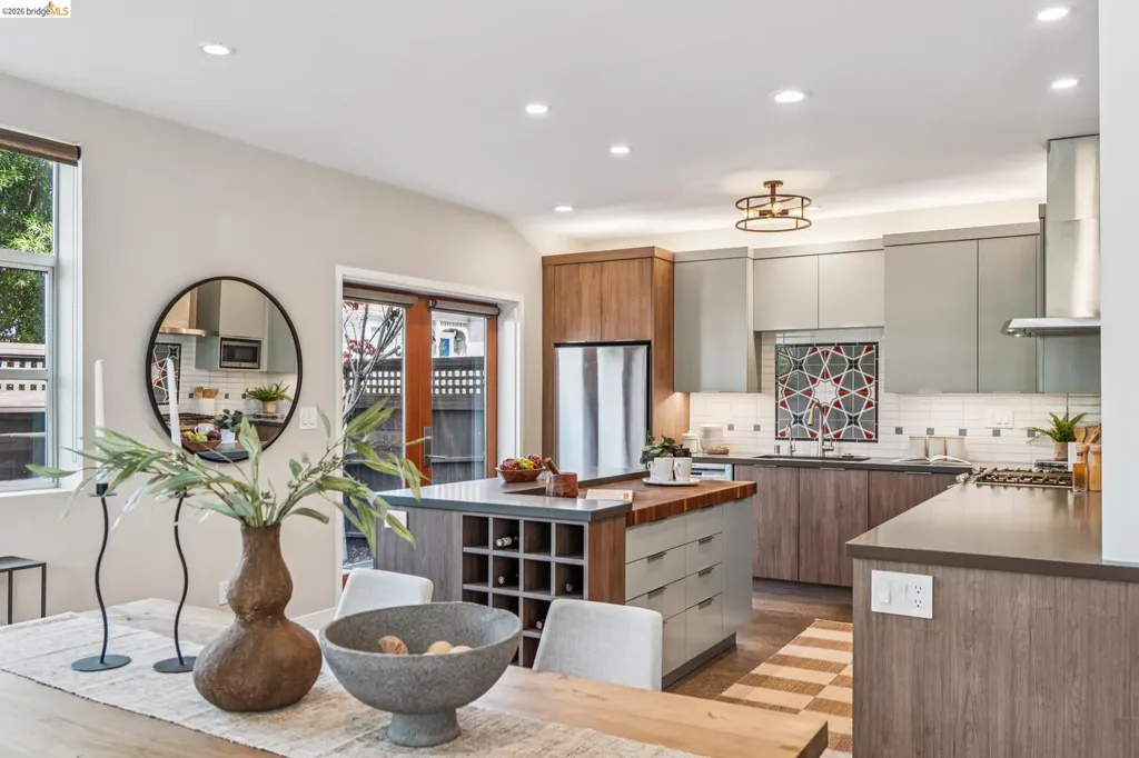 829 21st Street Oakland CA 94607