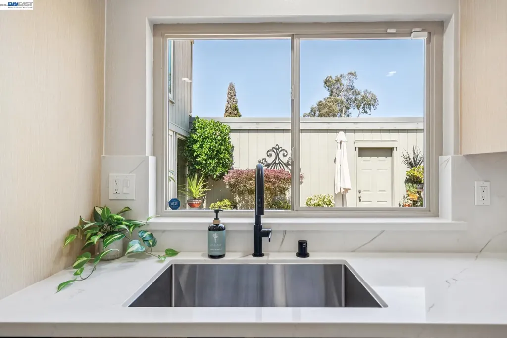 3430 Camanoe Lane Alameda CA 94502