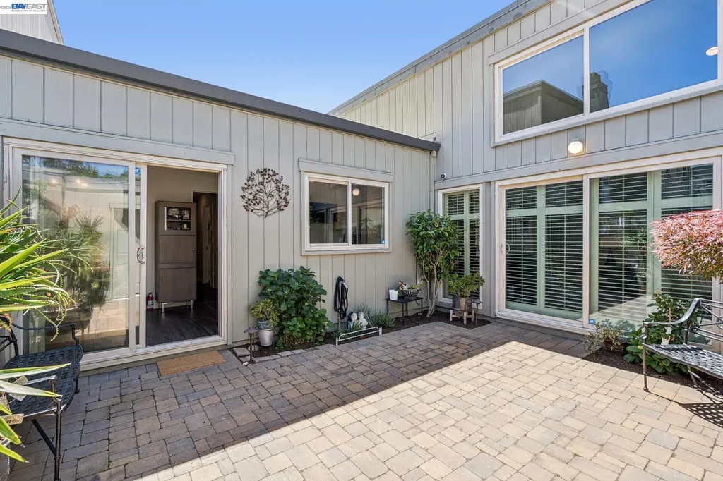 3430 Camanoe Lane Alameda CA 94502