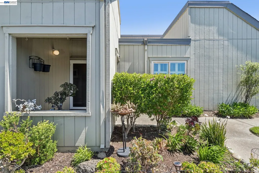 3430 Camanoe Lane Alameda CA 94502