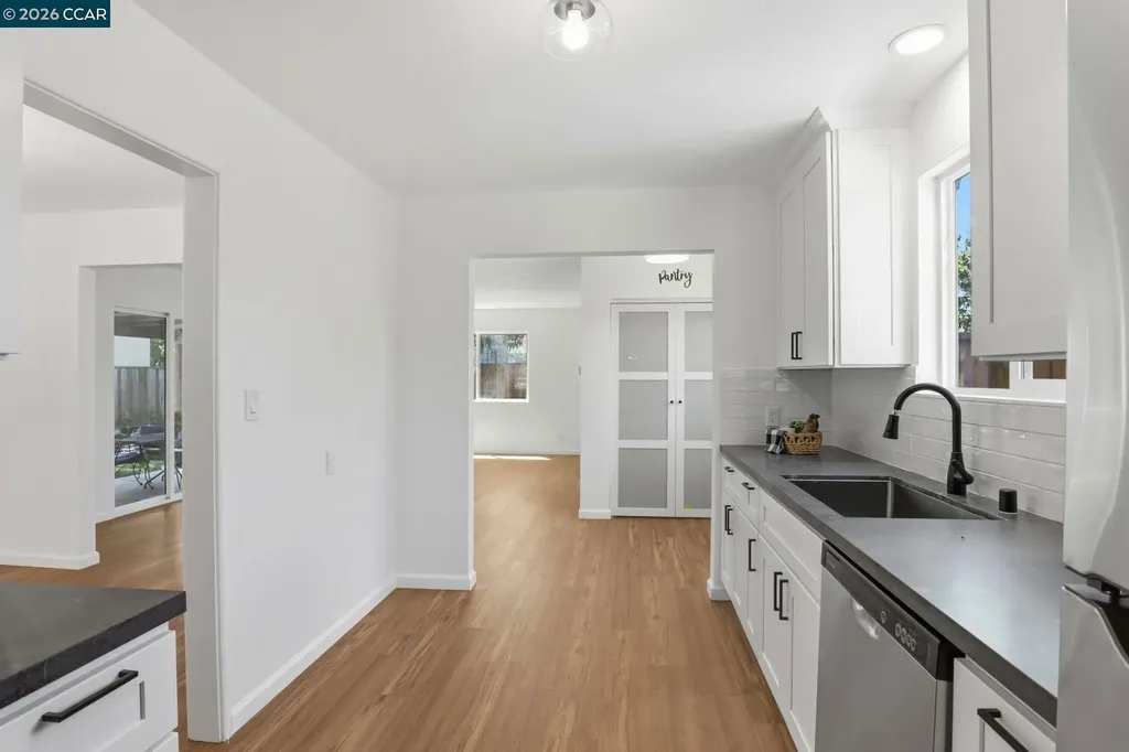 21167 Gribben Avenue Hayward CA 94541