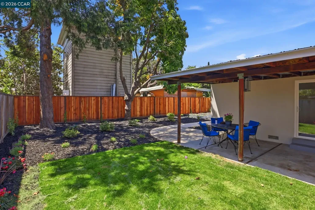 21167 Gribben Avenue Hayward CA 94541