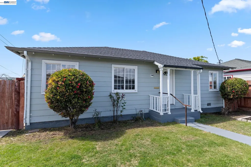 246 Tunis Road Oakland CA 94603
