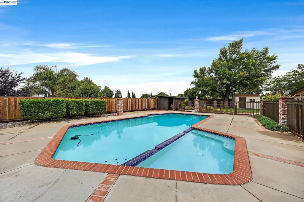 1152 Farmington Way Livermore CA 94550