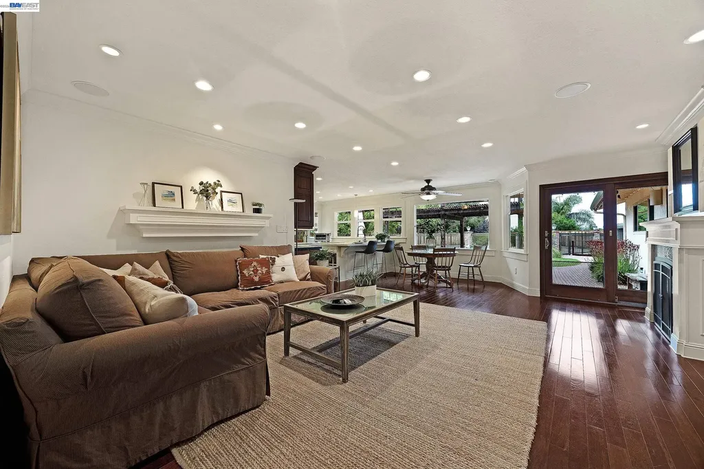 1152 Farmington Way Livermore CA 94550