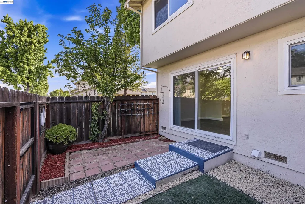3789 Saratoga Way Pleasanton CA 94588