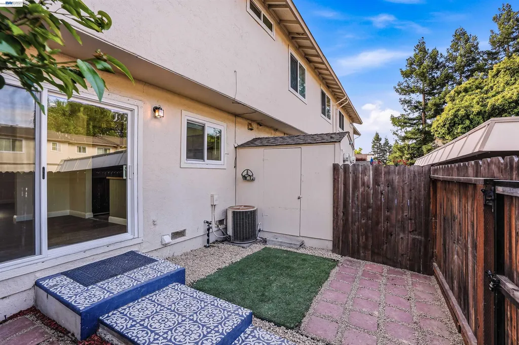 3789 Saratoga Way Pleasanton CA 94588