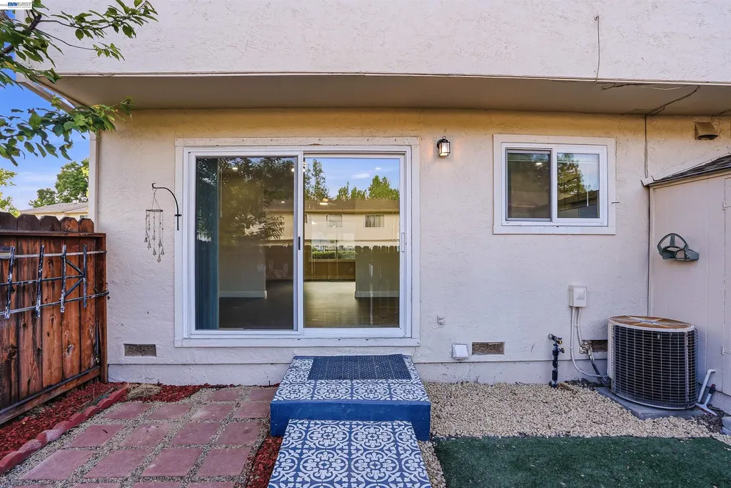 3789 Saratoga Way Pleasanton CA 94588
