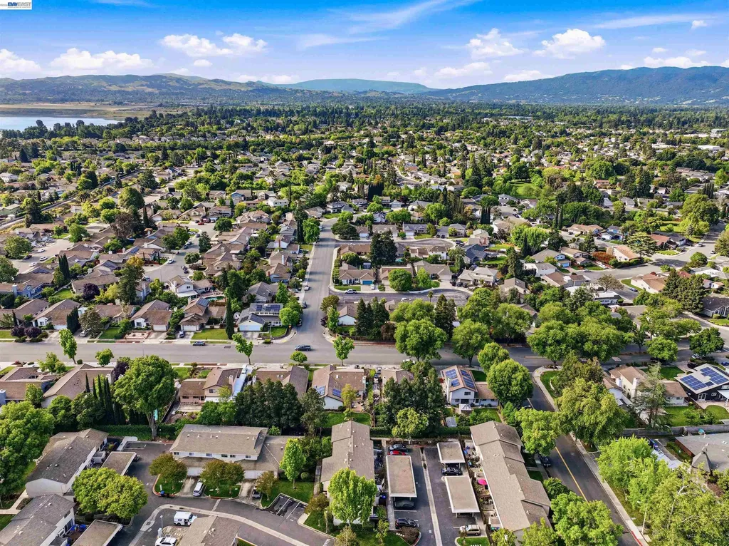 3789 Saratoga Way Pleasanton CA 94588