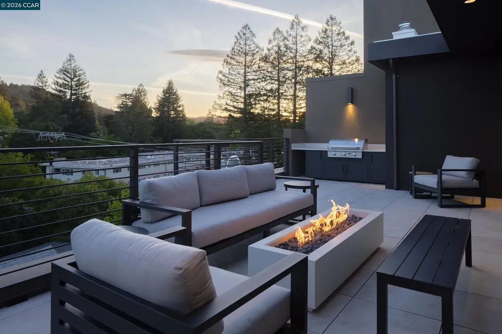 950 Hough Avenue Lafayette CA 94549