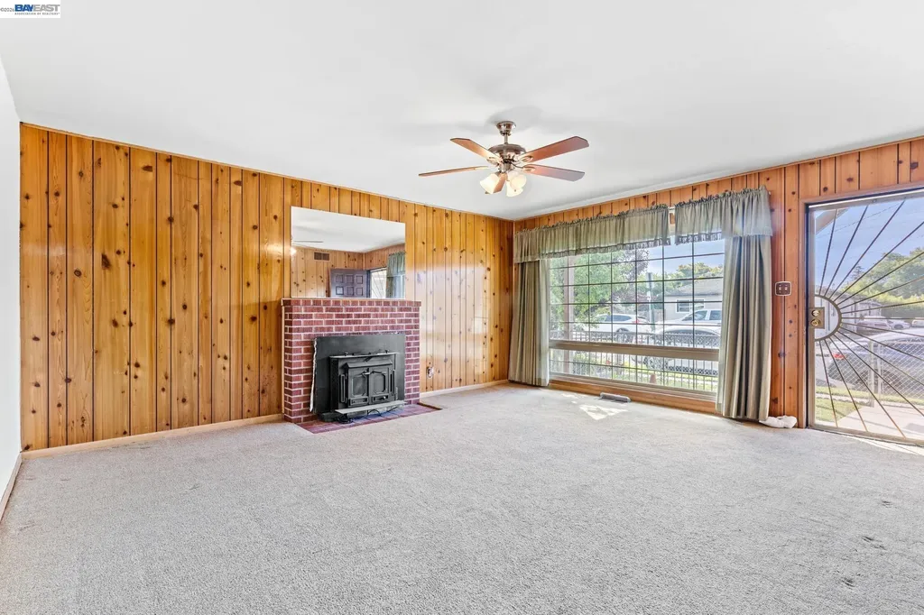 324 Berry Avenue Hayward CA 94544