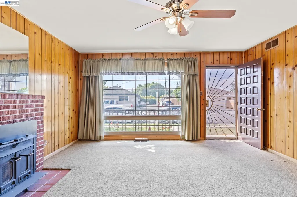 324 Berry Avenue Hayward CA 94544