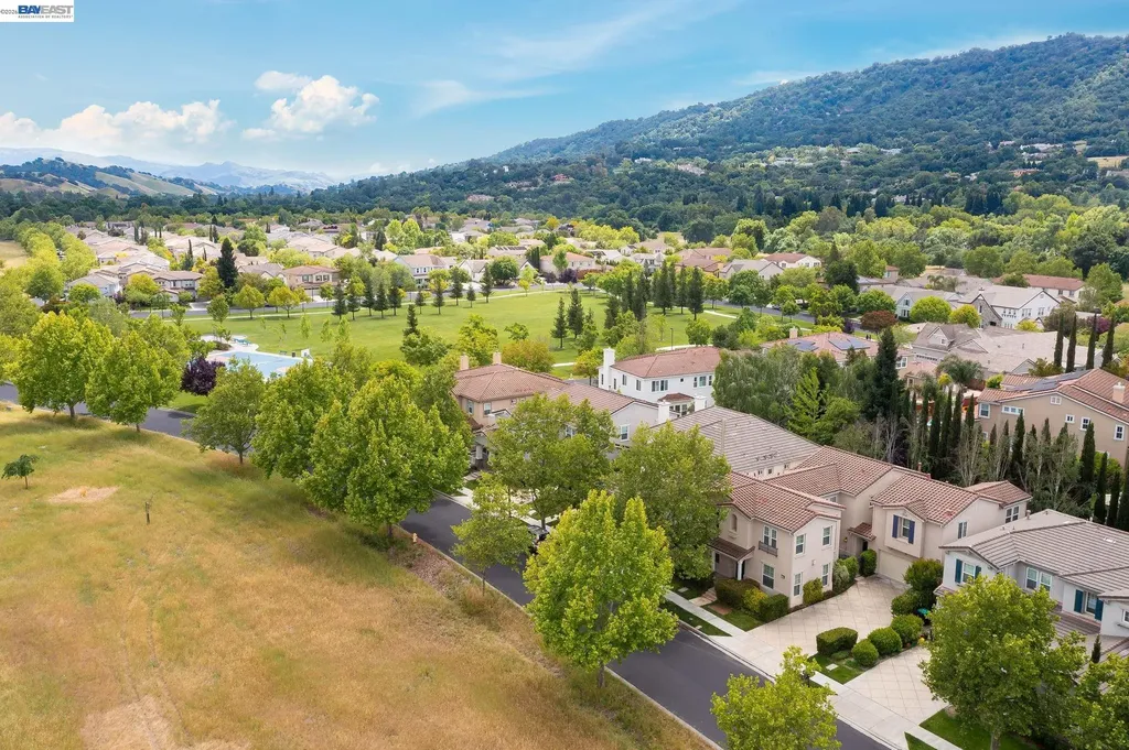 1692 Lagoon Road Pleasanton CA 94566
