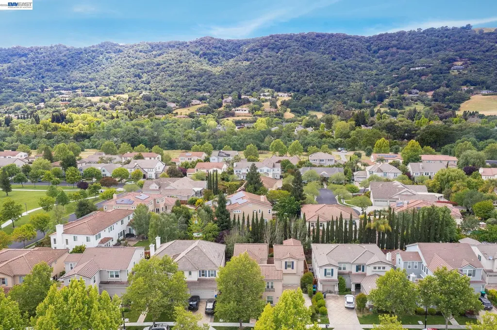 1692 Lagoon Road Pleasanton CA 94566