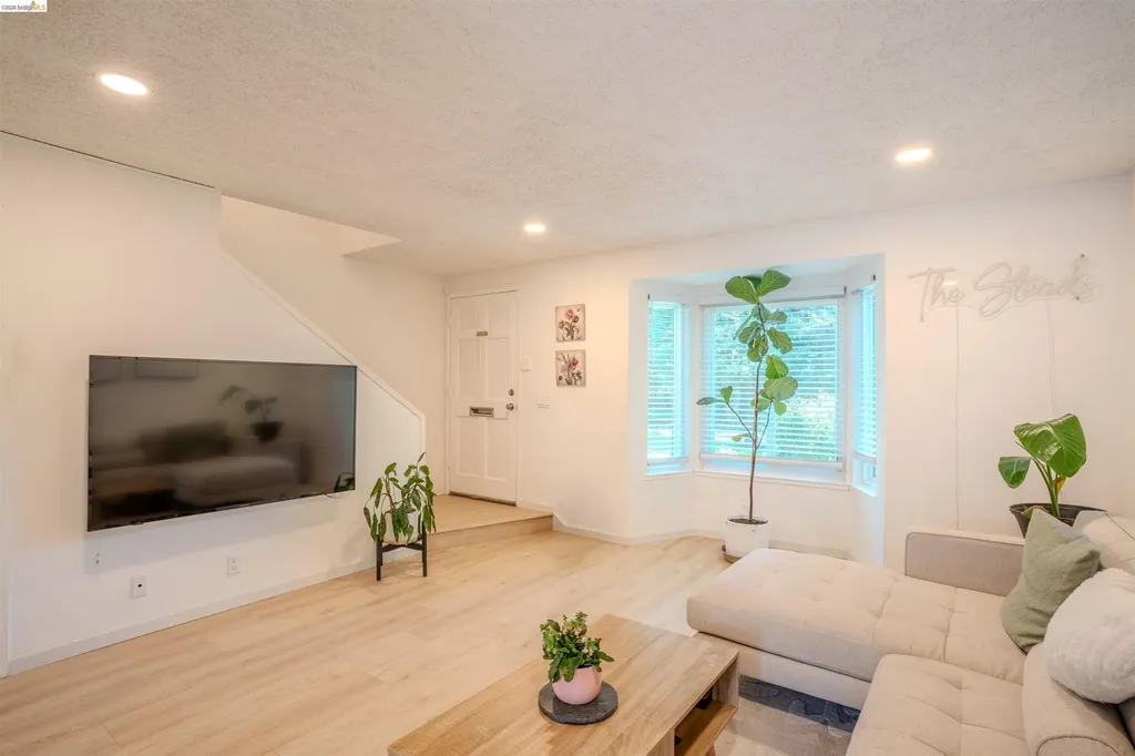 1260 Pine Creek Way Concord CA 94520