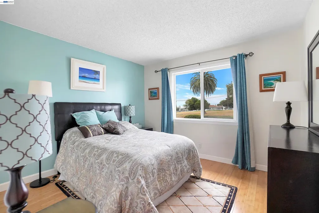 25047 Oakridge Court Hayward CA 94541