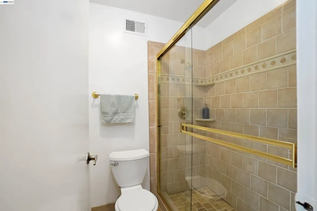 25047 Oakridge Court Hayward CA 94541