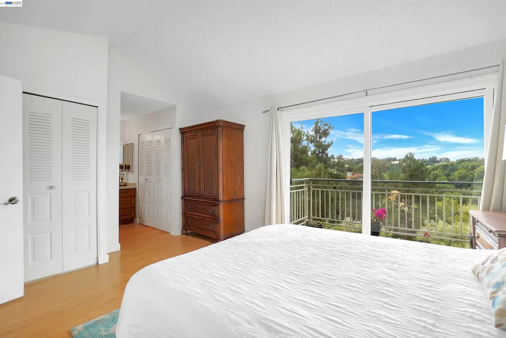 25047 Oakridge Court Hayward CA 94541