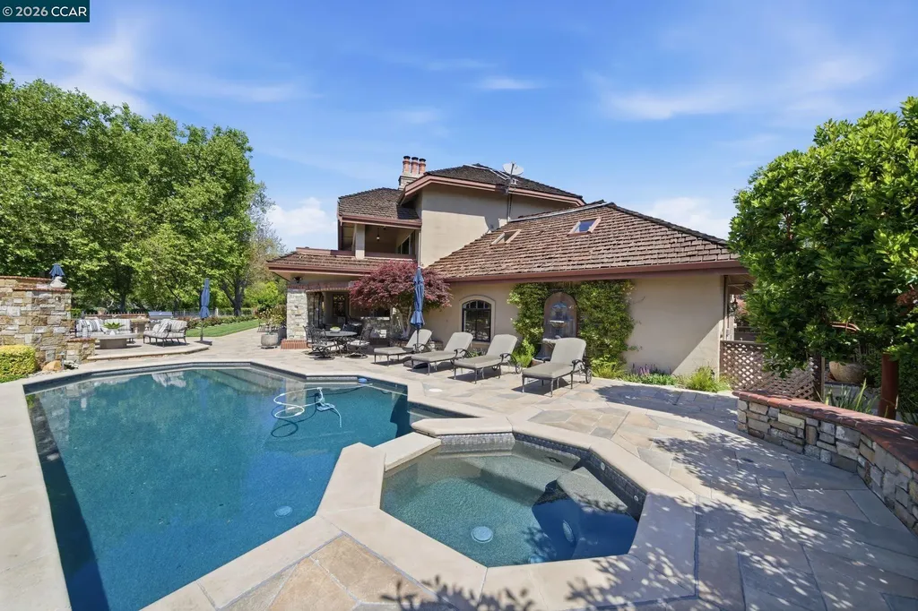 51 Red Cypress Court Danville CA 94506