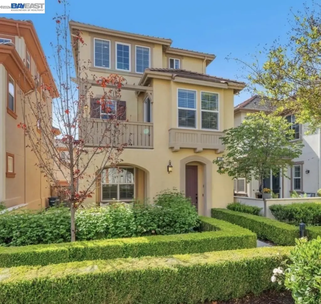 484 Selby Lane Livermore CA 94551