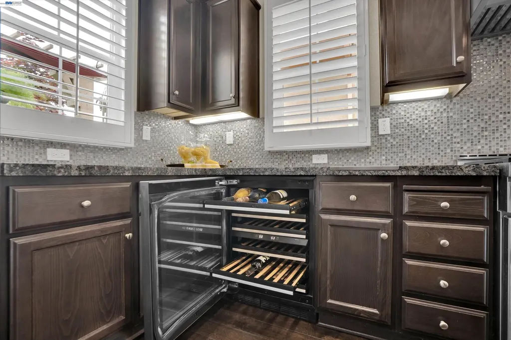484 Selby Lane Livermore CA 94551