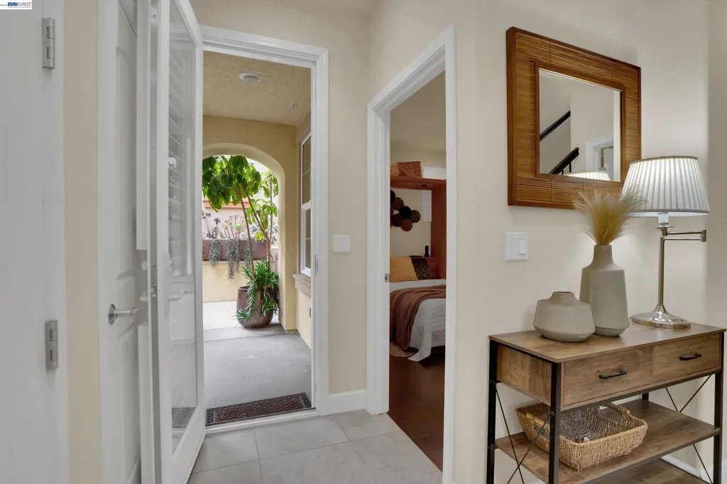 484 Selby Lane Livermore CA 94551