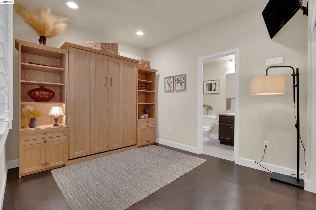 484 Selby Lane Livermore CA 94551