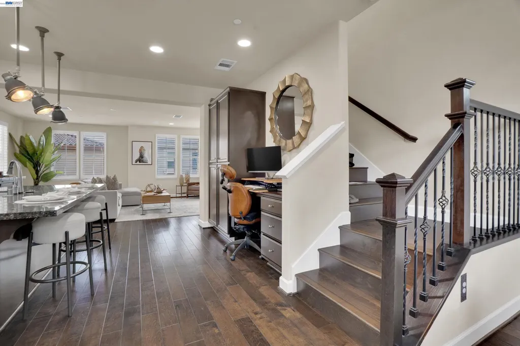 484 Selby Lane Livermore CA 94551