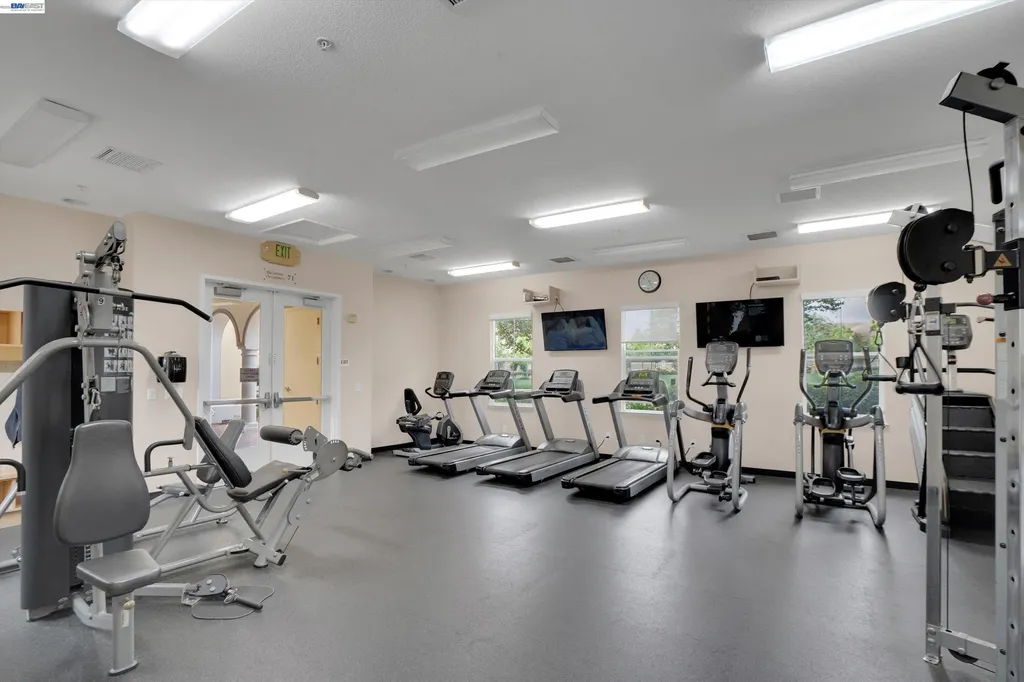 484 Selby Lane Livermore CA 94551