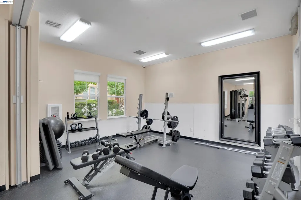 484 Selby Lane Livermore CA 94551