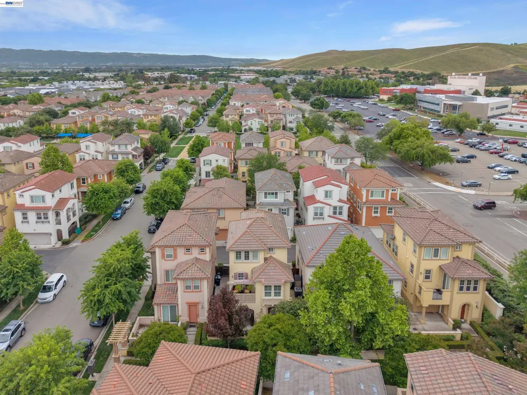 484 Selby Lane Livermore CA 94551
