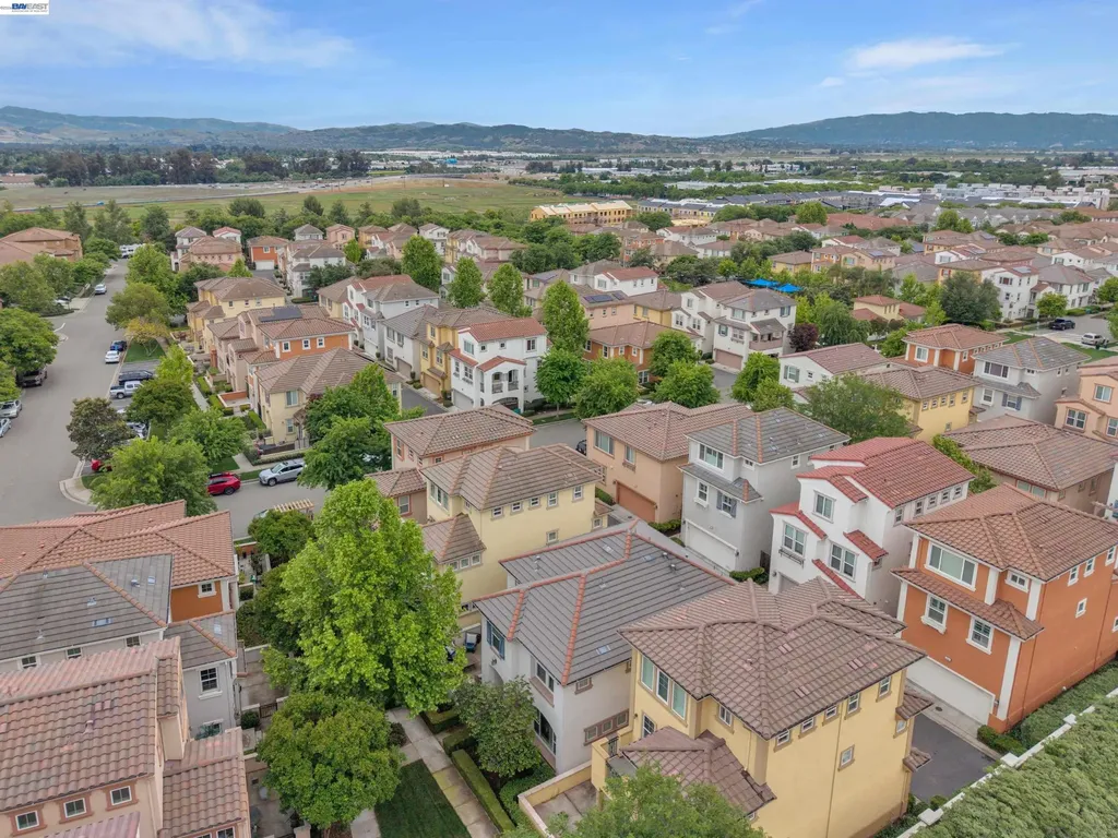 484 Selby Lane Livermore CA 94551