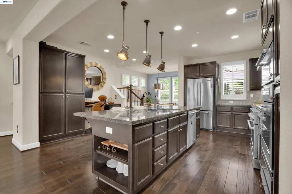 484 Selby Lane Livermore CA 94551