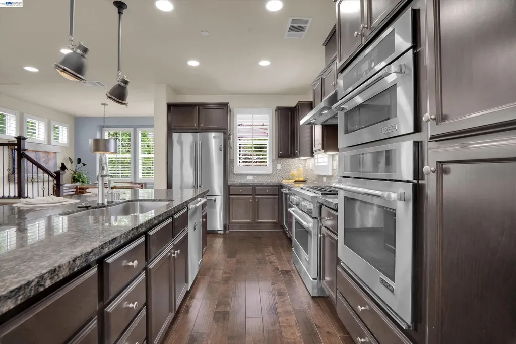 484 Selby Lane Livermore CA 94551