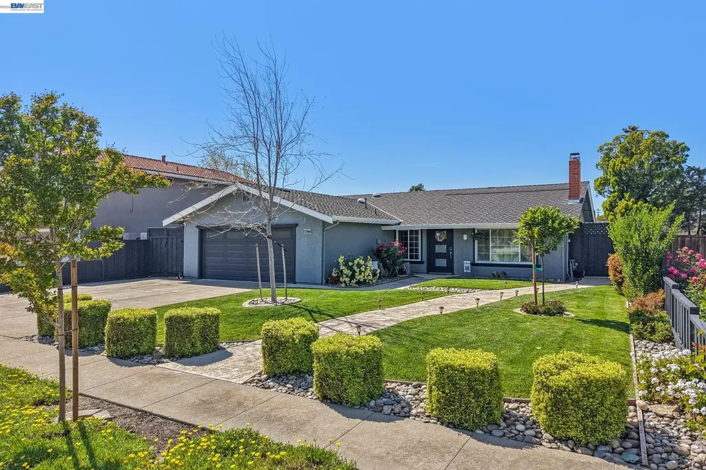 7799 Hermitage Avenue Newark CA 94560