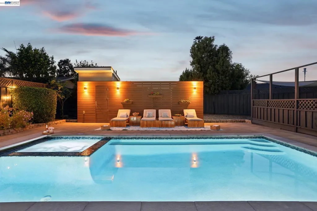 7799 Hermitage Avenue Newark CA 94560