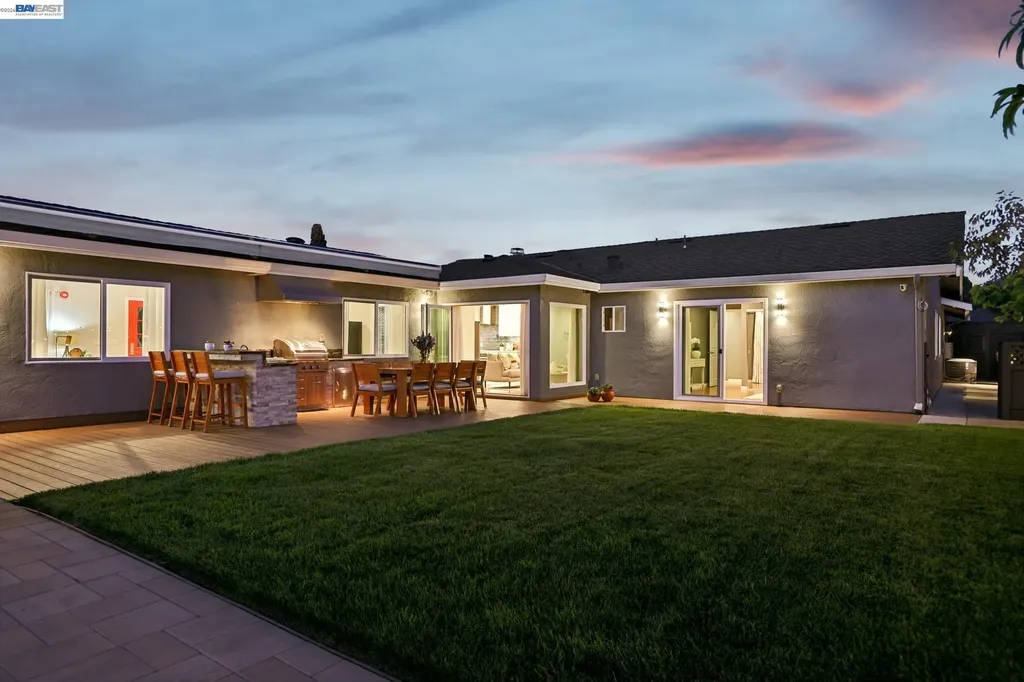 7799 Hermitage Avenue Newark CA 94560