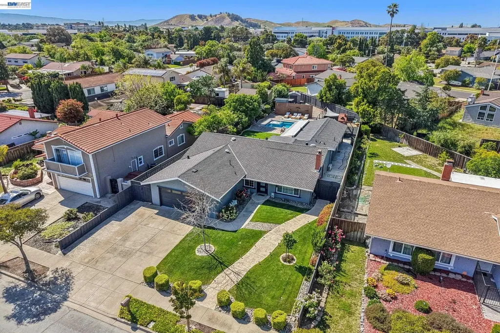 7799 Hermitage Avenue Newark CA 94560