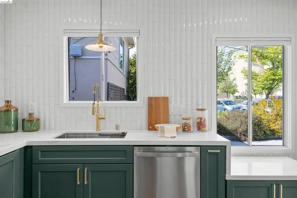 619 Ashbury Avenue El Cerrito CA 94530