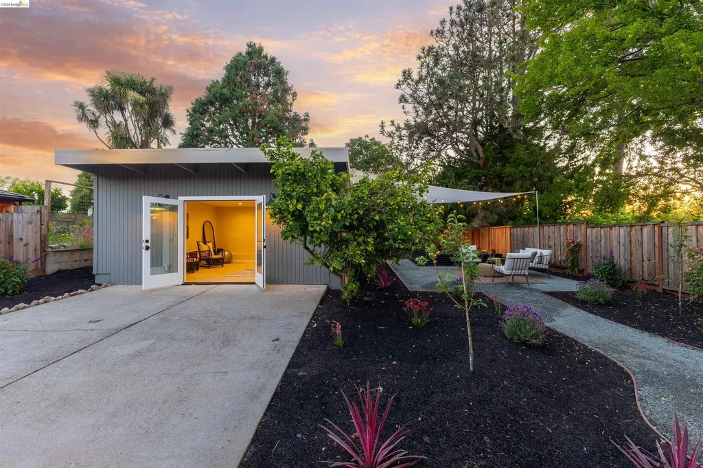 619 Ashbury Avenue El Cerrito CA 94530