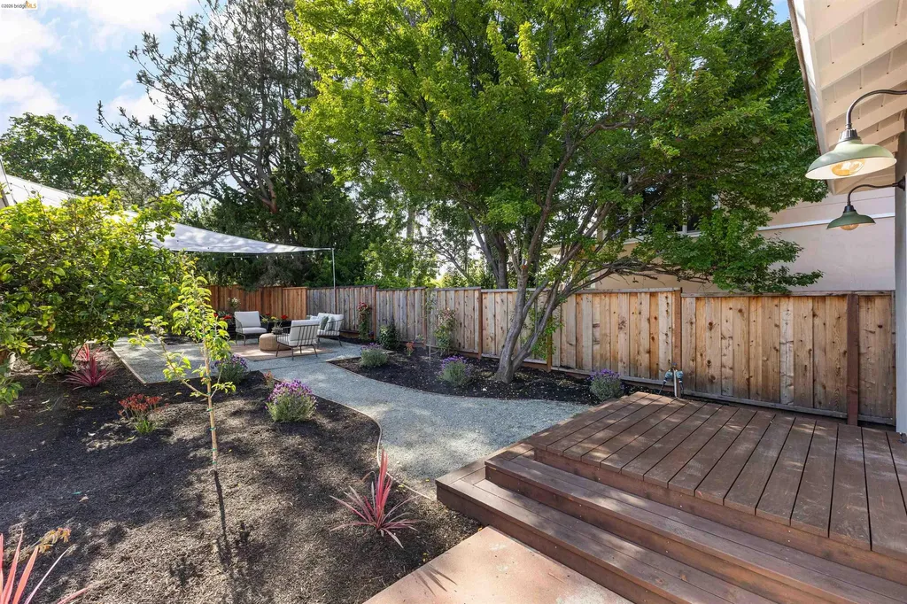 619 Ashbury Avenue El Cerrito CA 94530