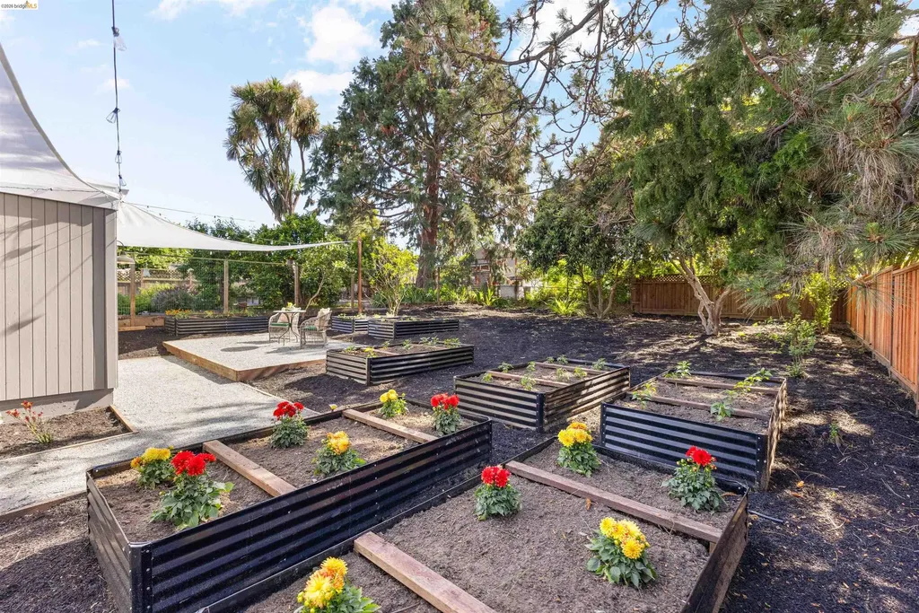 619 Ashbury Avenue El Cerrito CA 94530