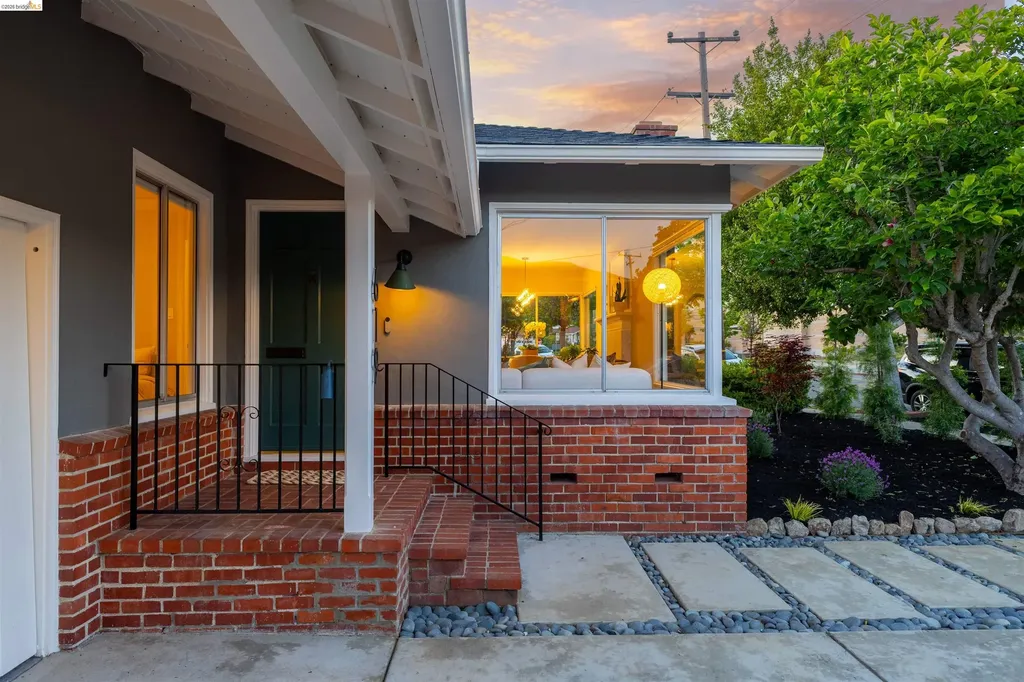 619 Ashbury Avenue El Cerrito CA 94530