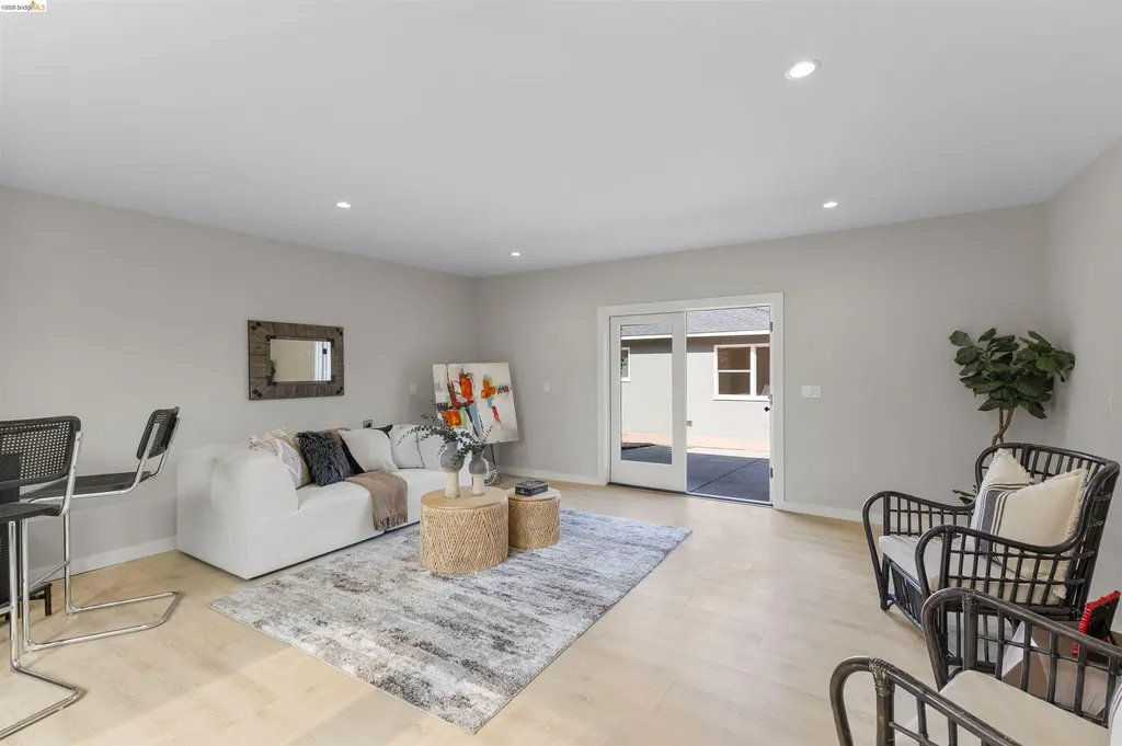 619 Ashbury Avenue El Cerrito CA 94530