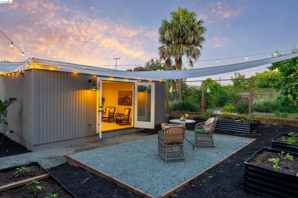 619 Ashbury Avenue El Cerrito CA 94530