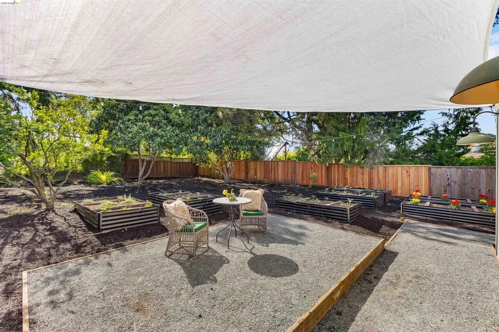 619 Ashbury Avenue El Cerrito CA 94530
