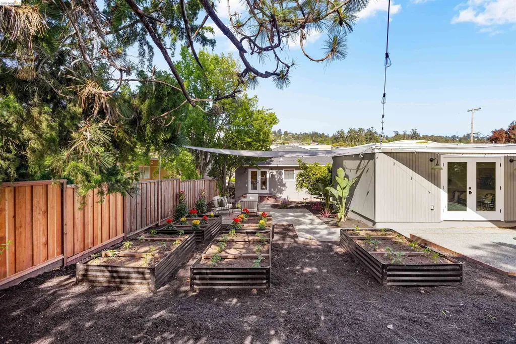 619 Ashbury Avenue El Cerrito CA 94530